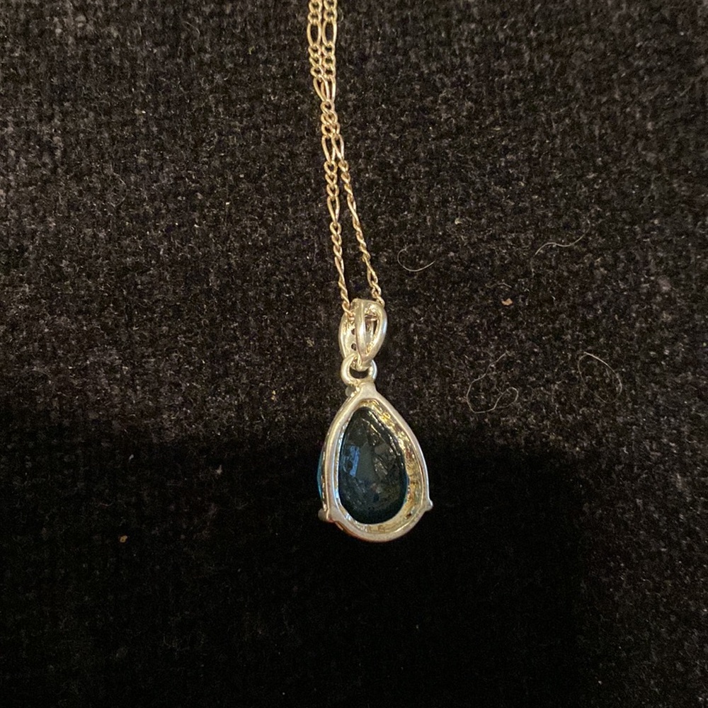 28” long tunic length silver plated chain holds blue teardrop pendant $13.00 - Picture 3 of 3